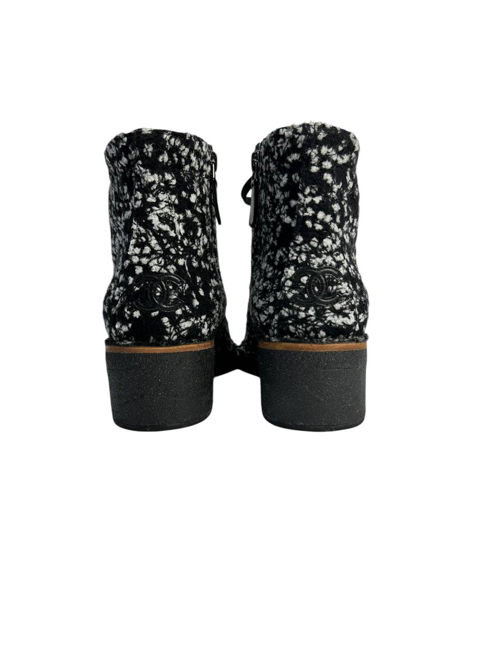 Textured boucle ankle boots for everyday wear