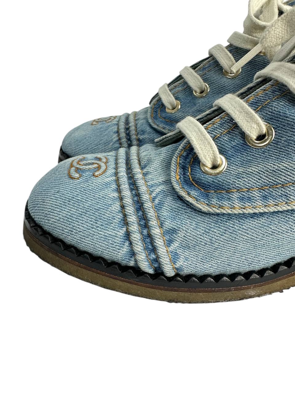 Denim boots with signature details