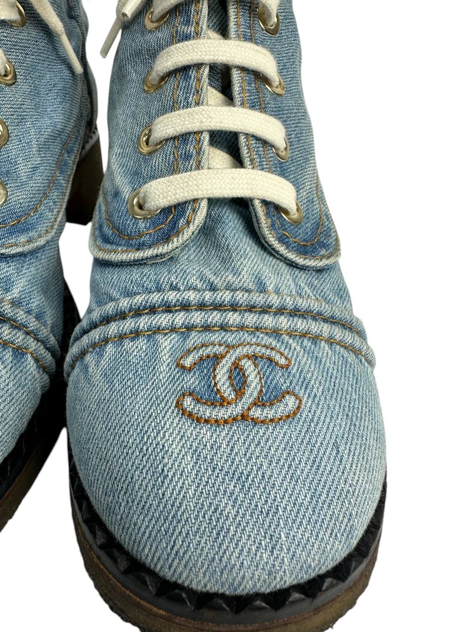 Denim boots with signature details