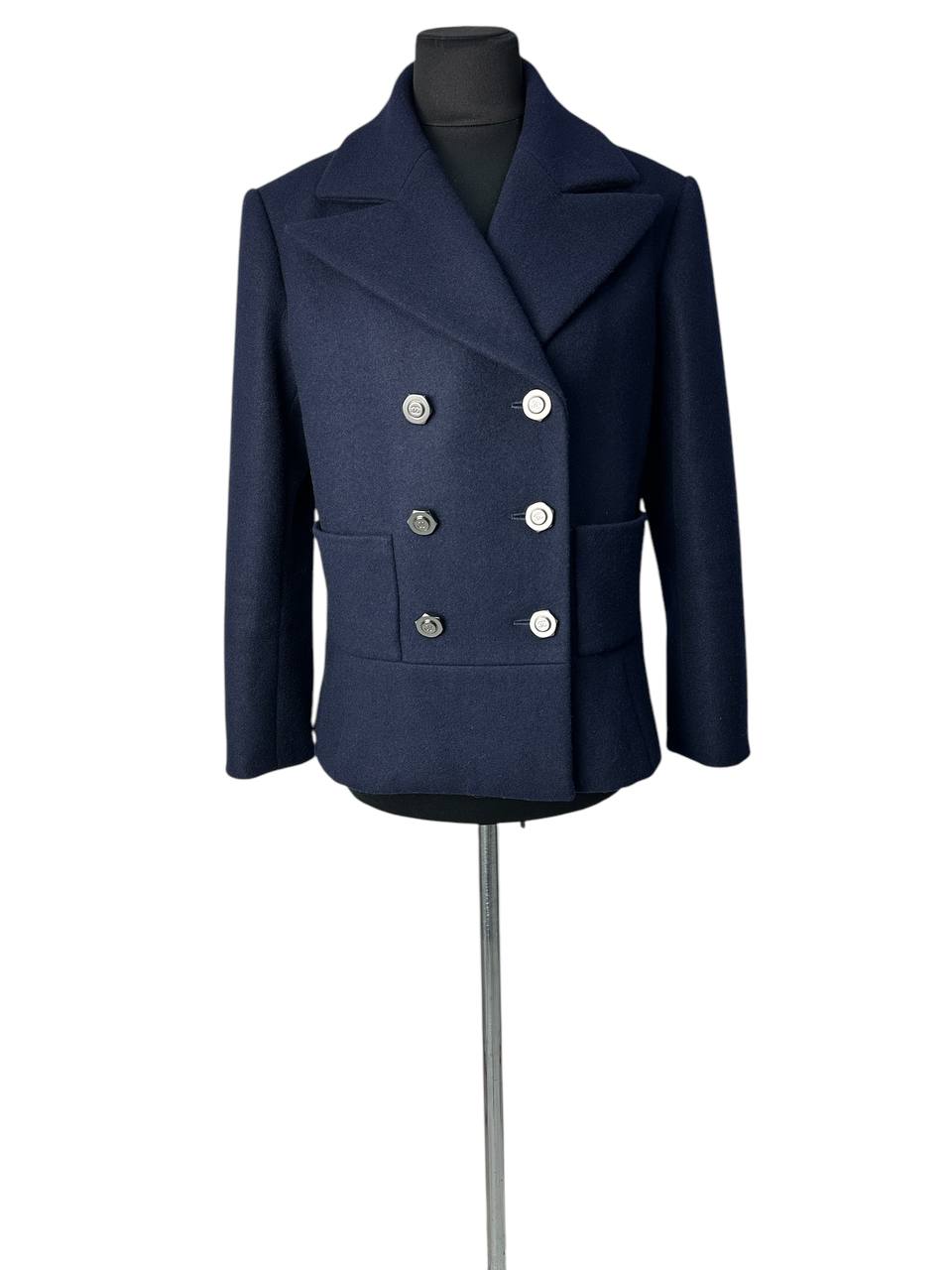 Structured peacoat — power in simplicity