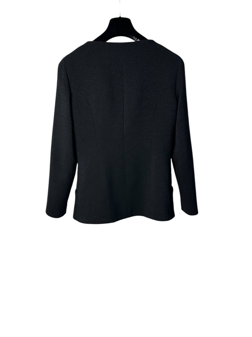 Structured jacket with gold-tone buttons