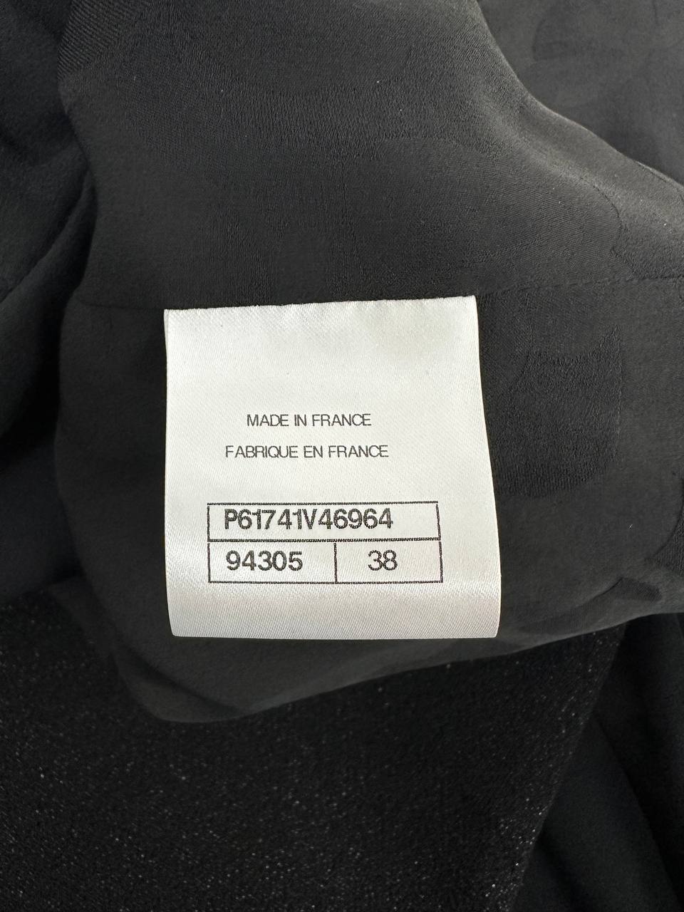 Structured jacket with gold-tone buttons