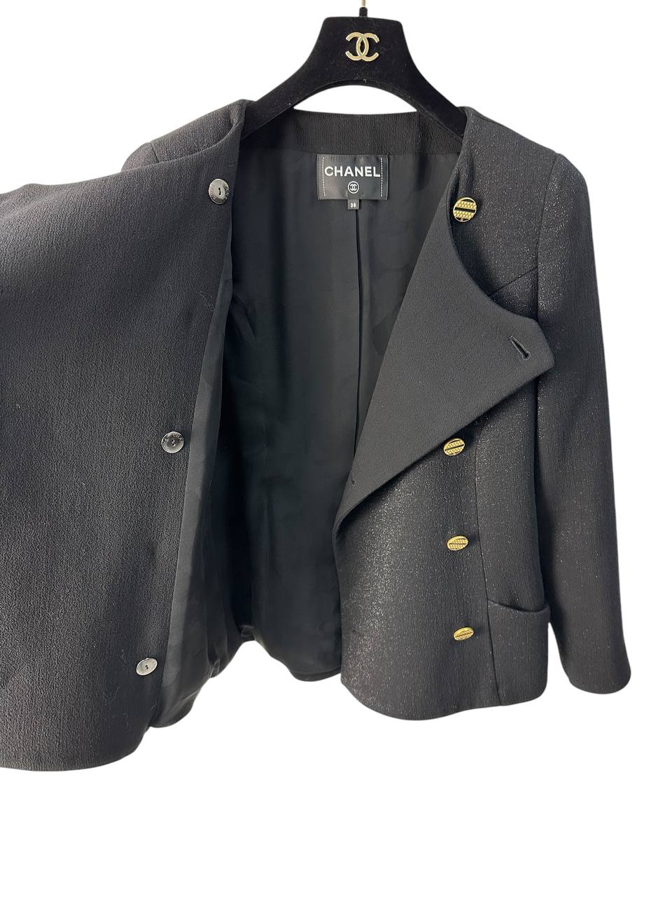 Structured jacket with gold-tone buttons