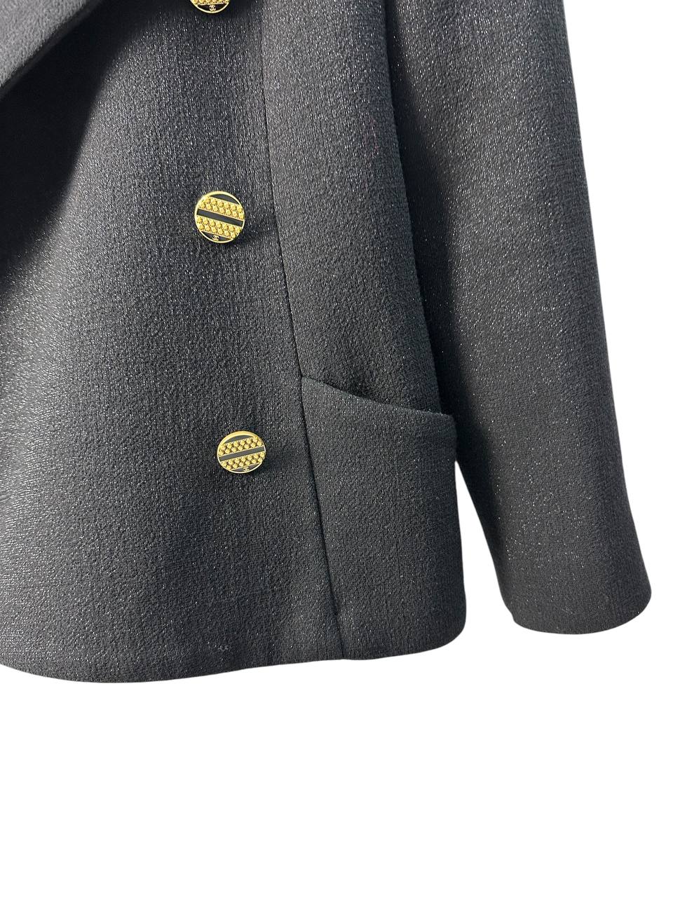 Structured jacket with gold-tone buttons