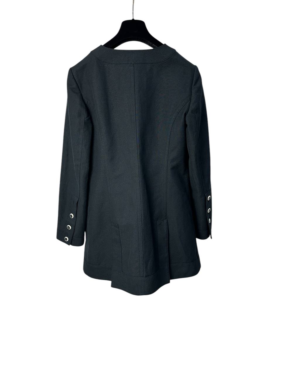 Minimalist silhouette with accent detailing