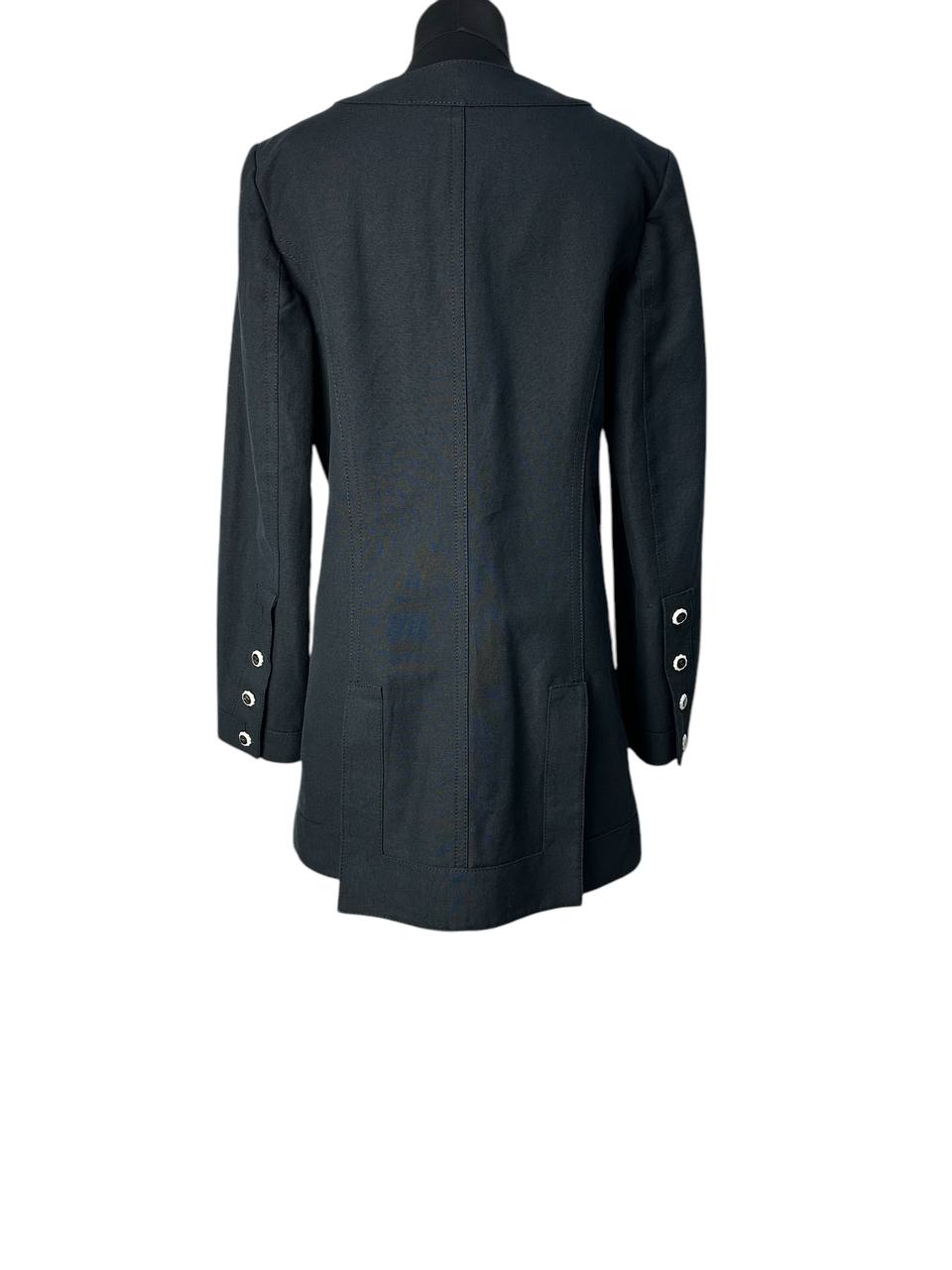 Minimalist silhouette with accent detailing