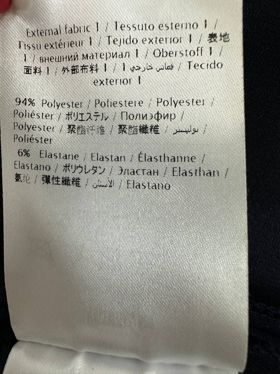 Sport tracksuit with contrast stitching