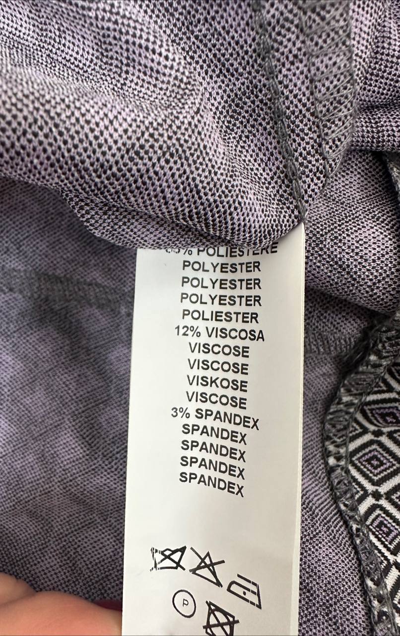 Fitted jacquard suit with geometric pattern