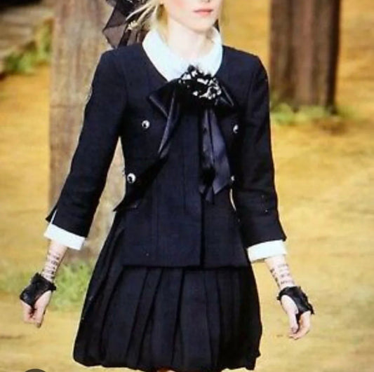 Chanel navy pleated set with silk inserts