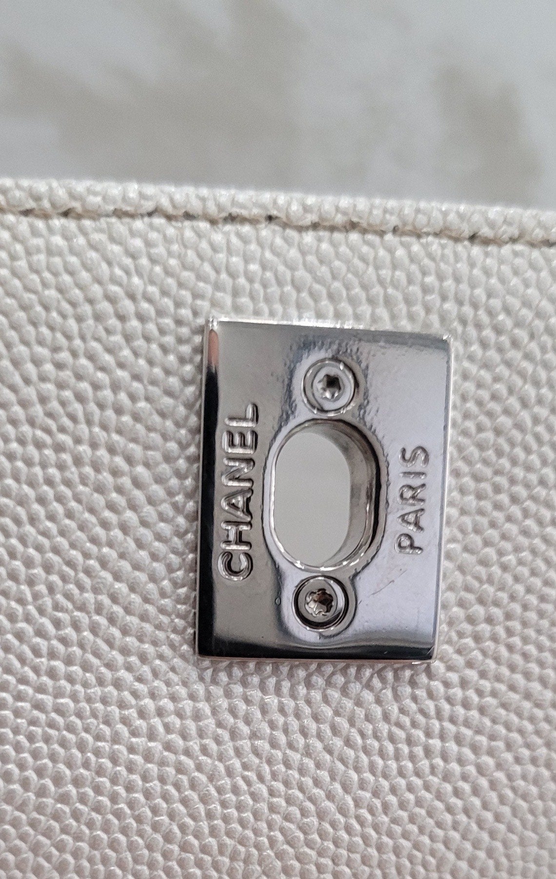 Chanel Small 24cm Coco Handle in Chevron Quilted Pearly White Caviar Bag Pre-Owned