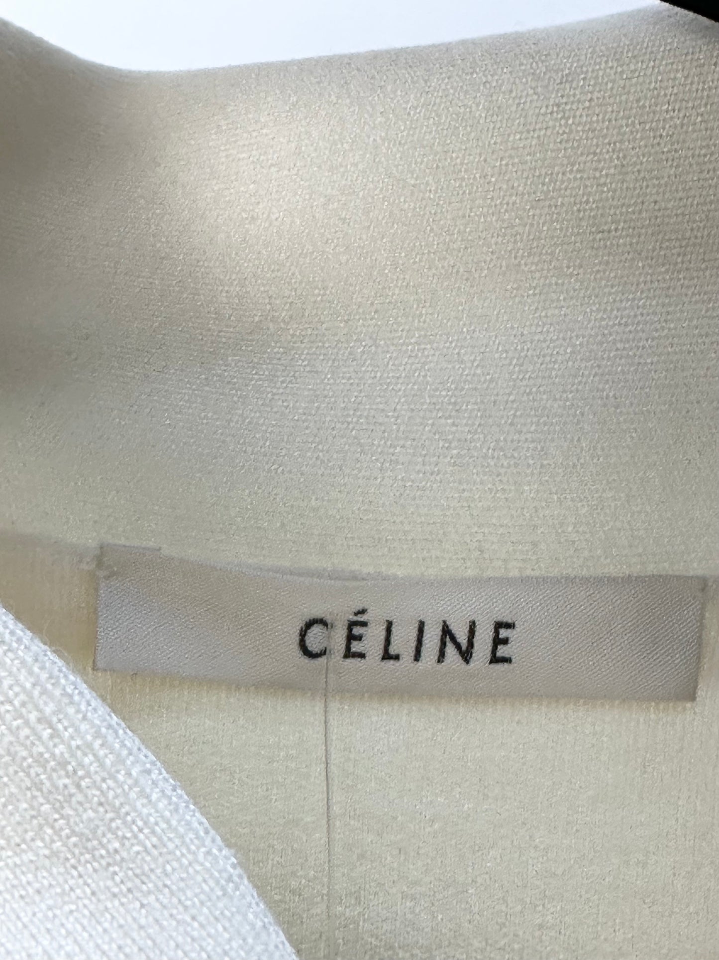 White wool top with long sleeves