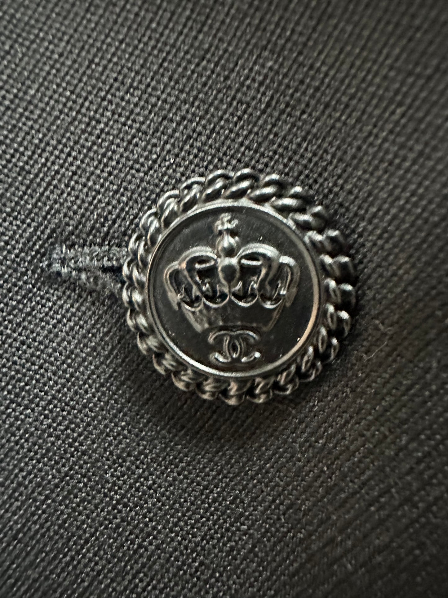 Black wool suit with silk lining