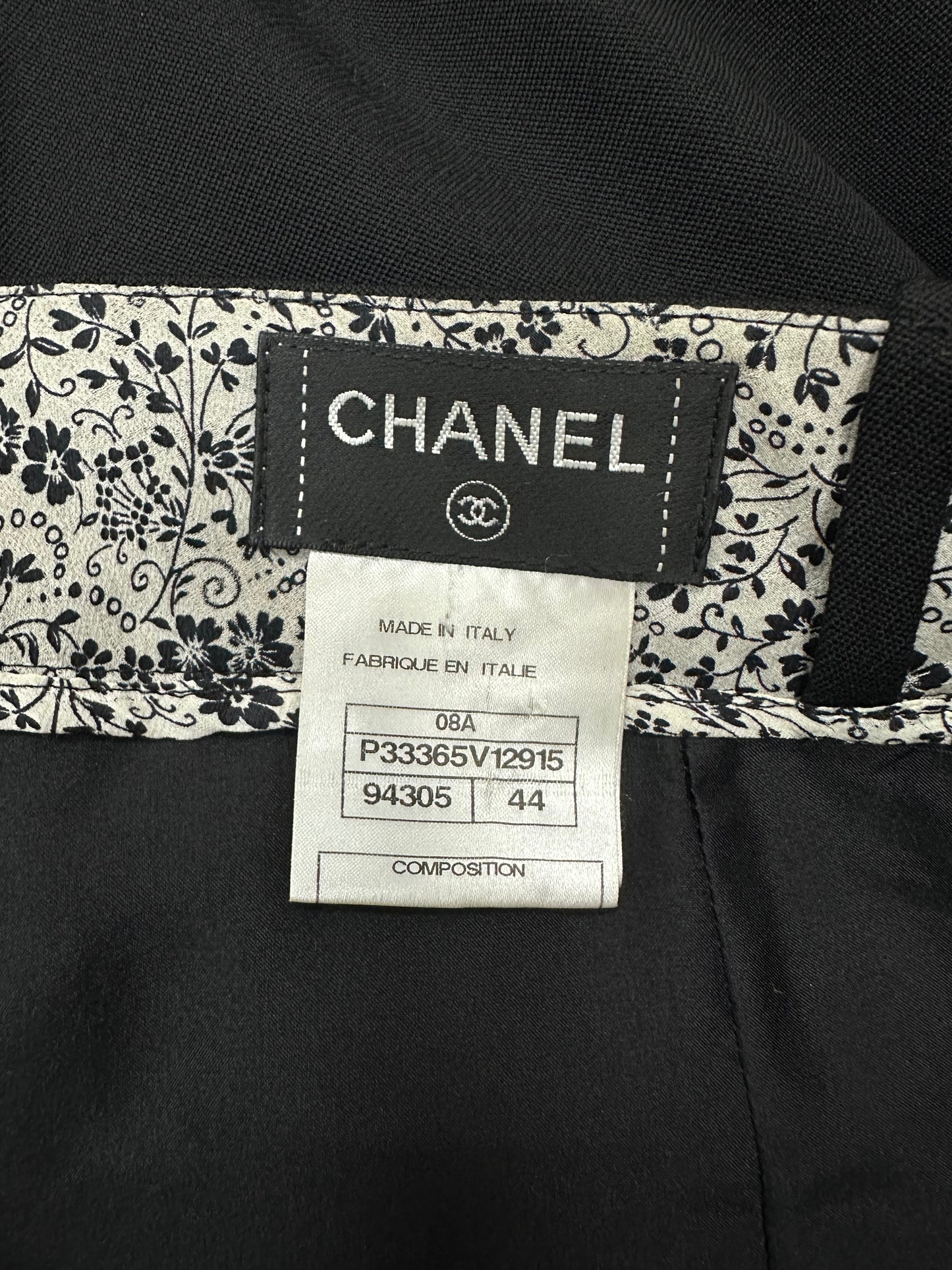 Black wool suit with silk lining