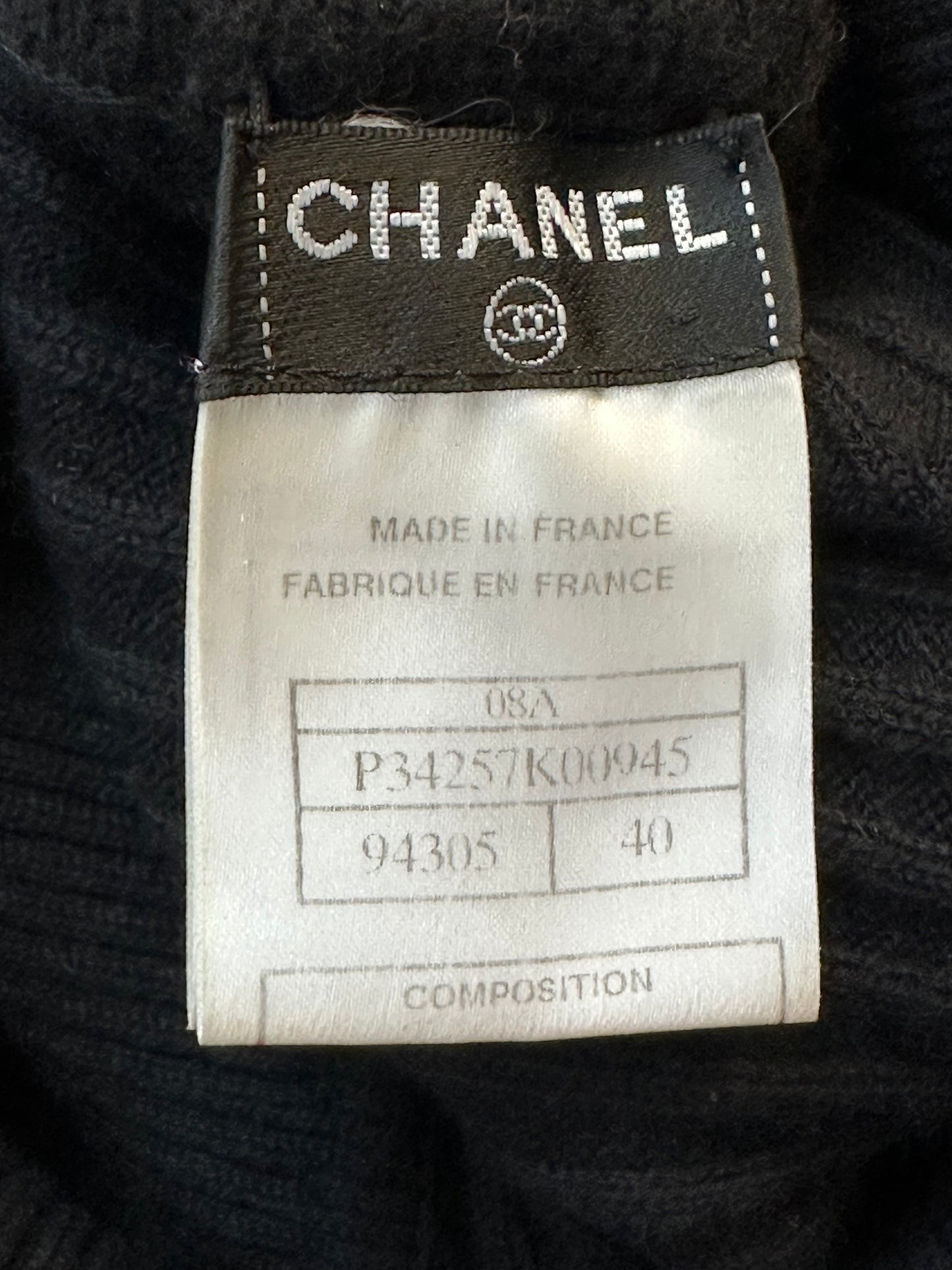 Dress with shoulder cut-outs