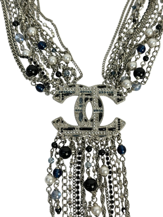 Multi-layer necklace with pendants and chains