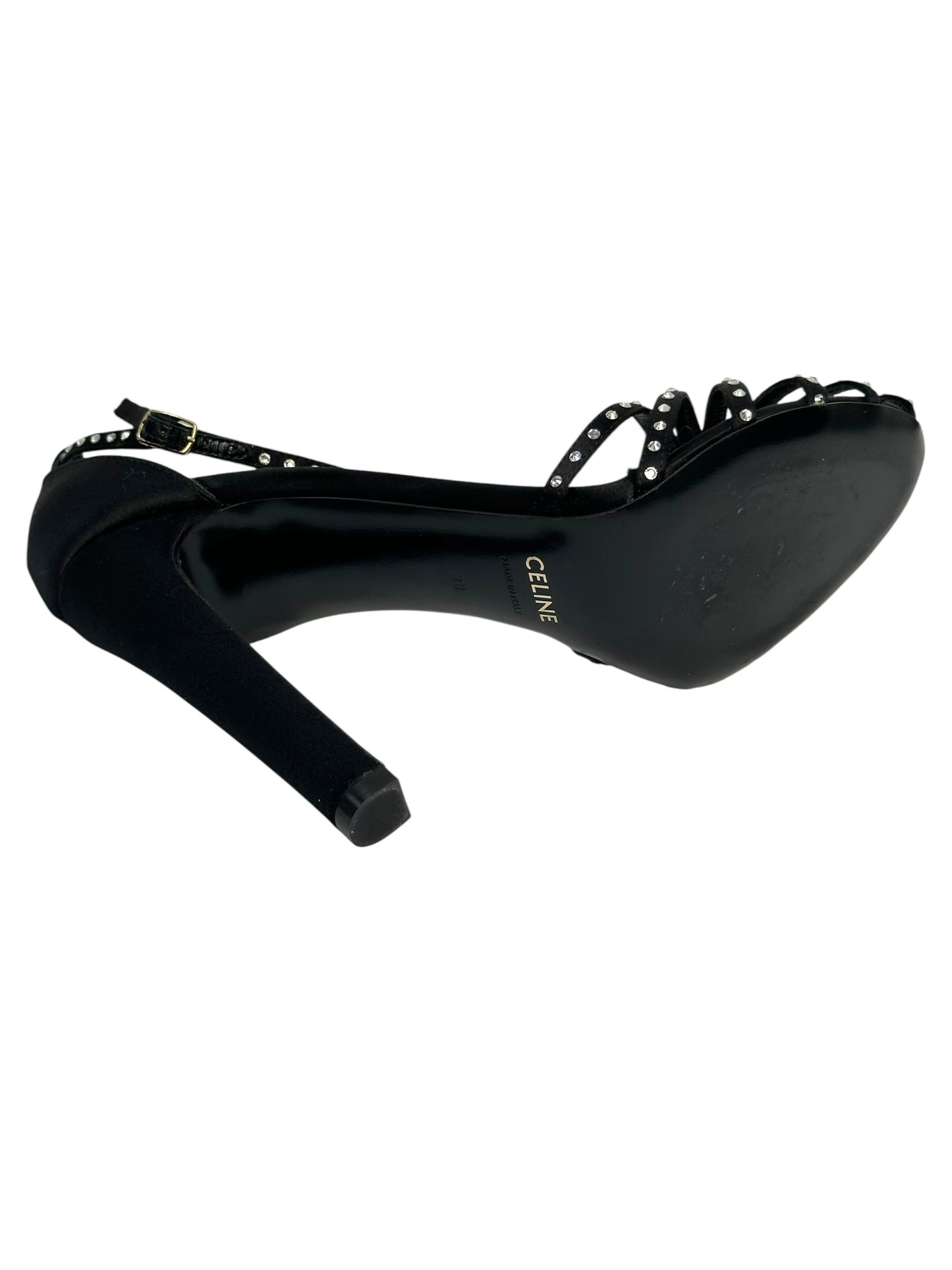 High-heel pumps with crystals