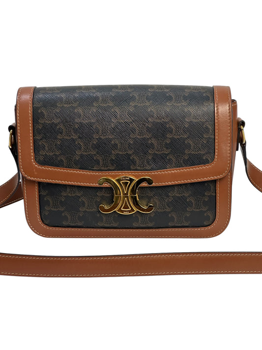 Shoulder bag with buckle