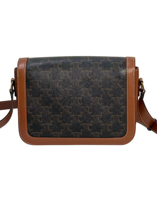 Shoulder bag with buckle