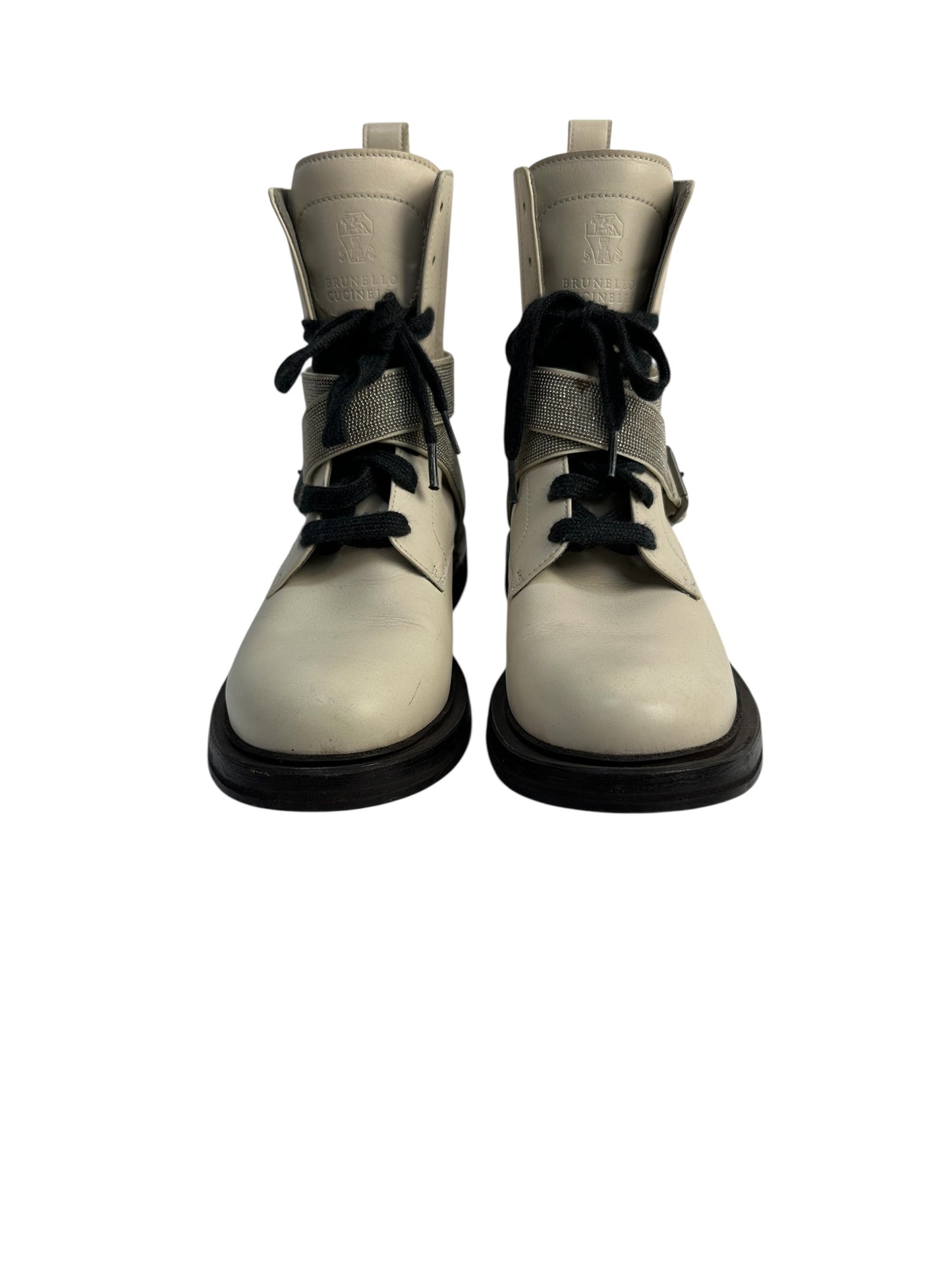 Leather boots with strap