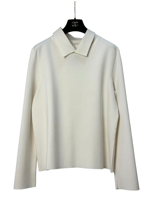 White wool top with long sleeves