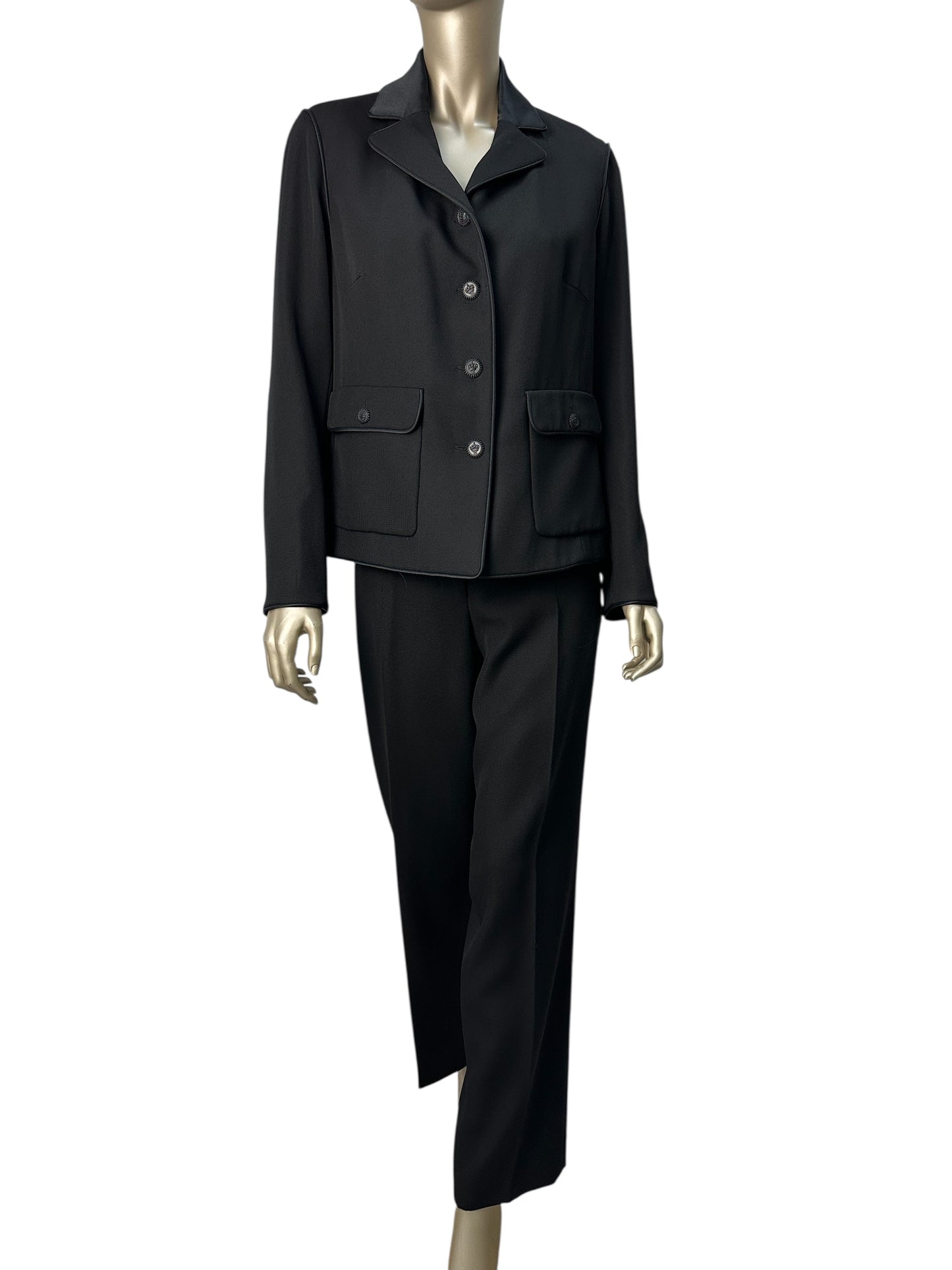 Black wool suit with silk lining