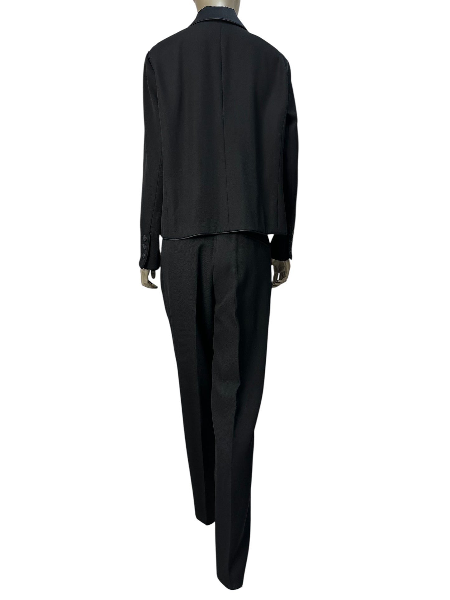 Black wool suit with silk lining
