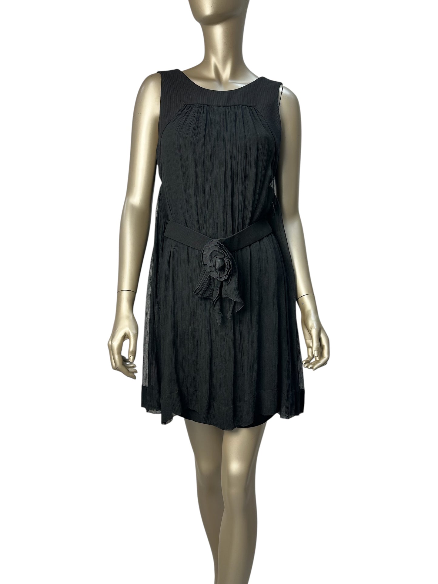 Silk pleated dress with flower belt