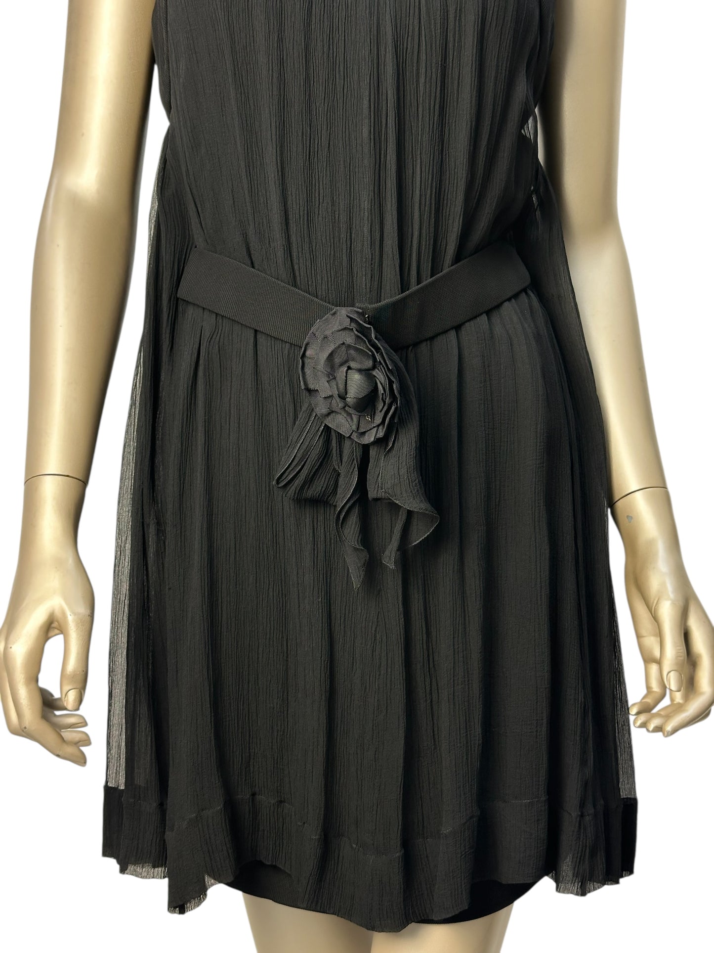 Silk pleated dress with flower belt