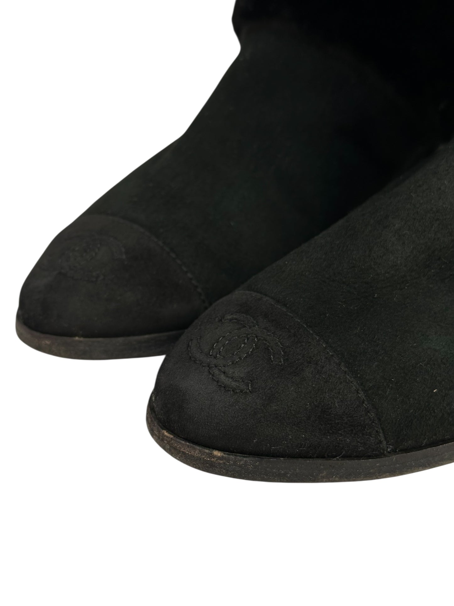 Winter suede boots with genuine fur