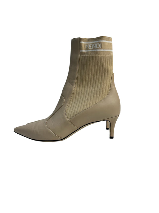 Fendi beige ankle boots with stretch-knit panel