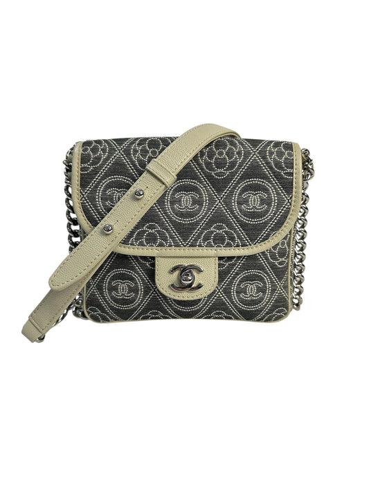 Chanel Camellia fabric messenger bag with leather trim