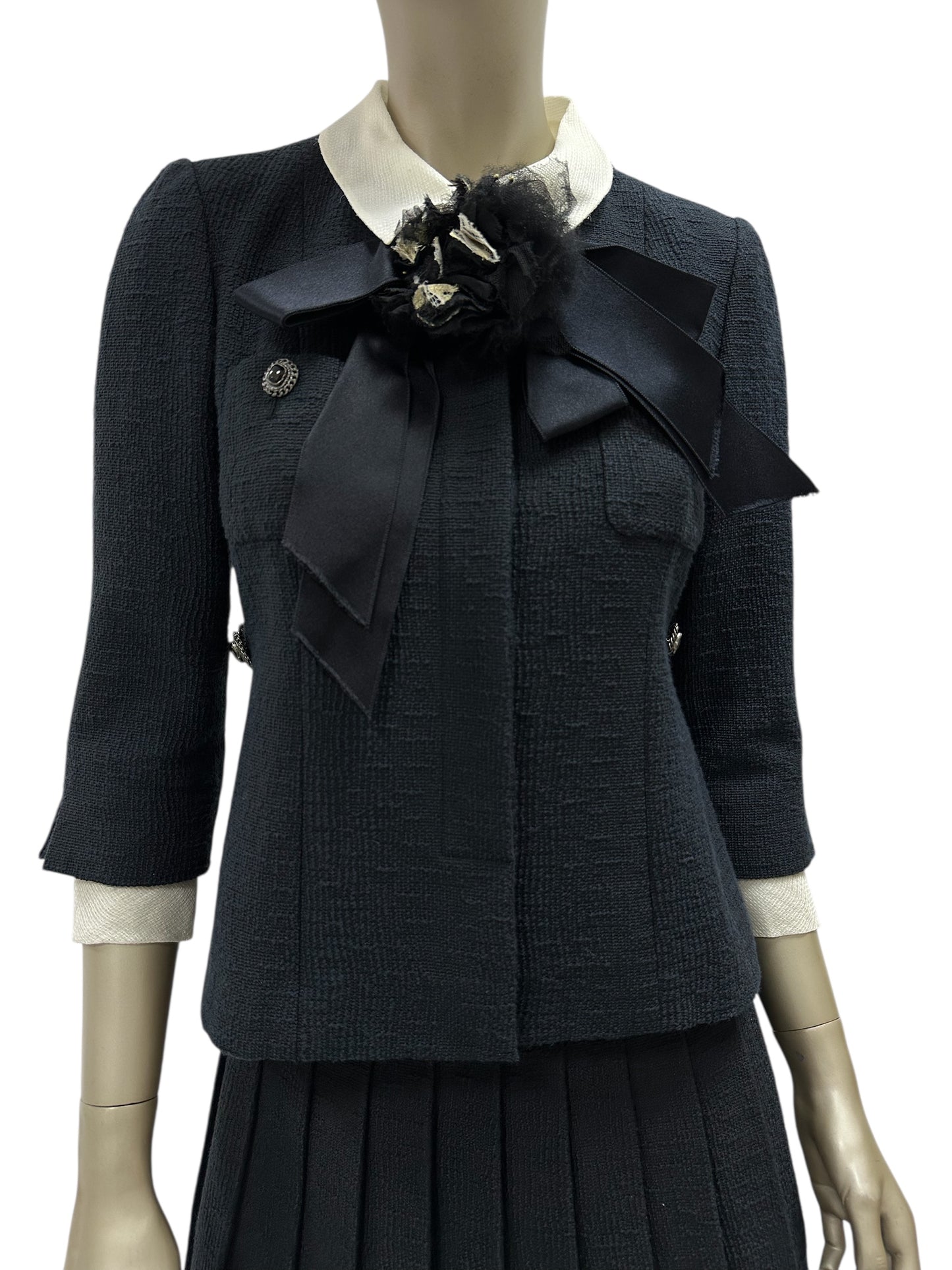 Chanel navy pleated set with silk inserts