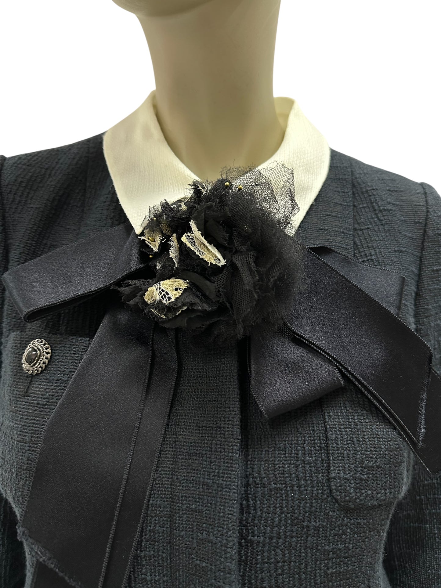 Chanel navy pleated set with silk inserts