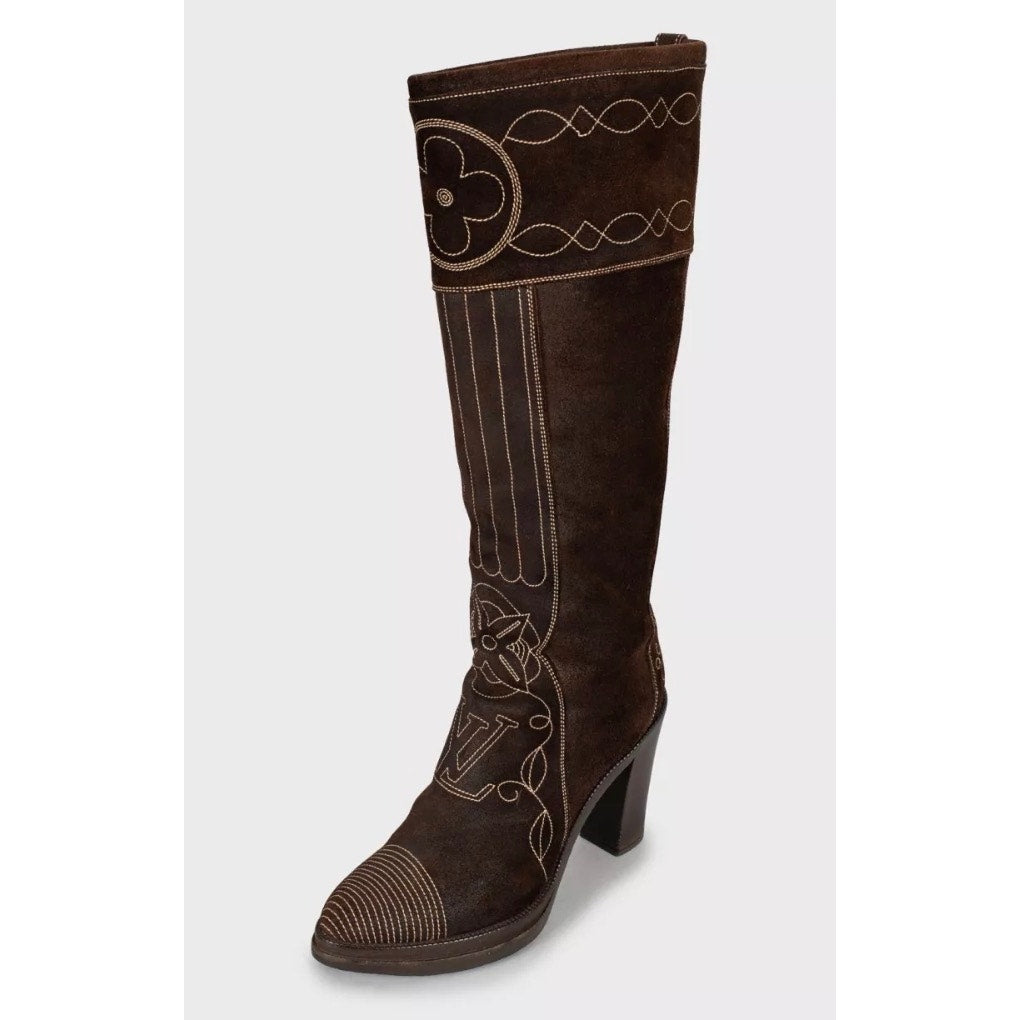 Louis Vuitton Suede Boots with Contrast Stitching – Size 38 pre-owned