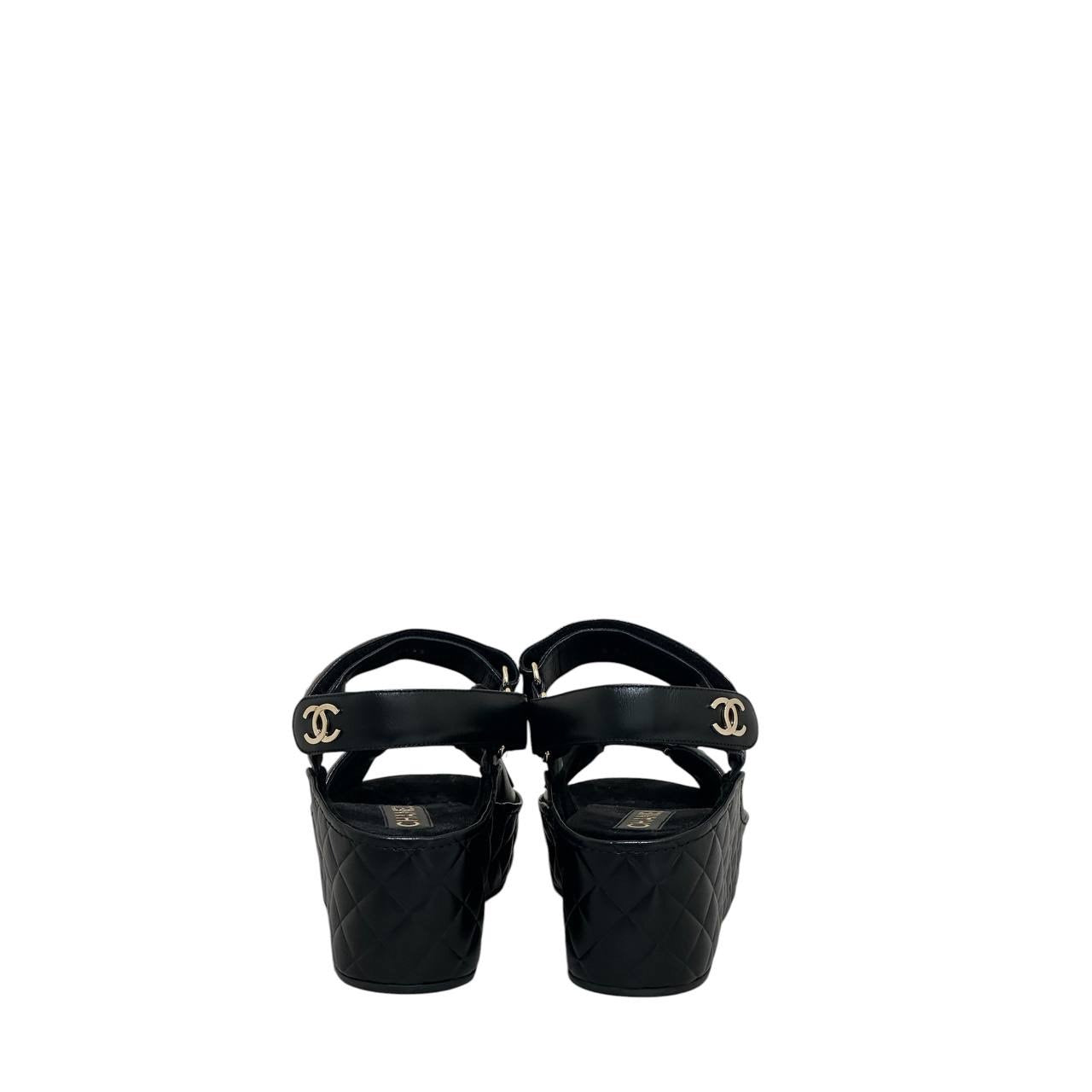 NWOB Chanel 2021 Calfskin Slingback Sandals - Size 41 pre-owned