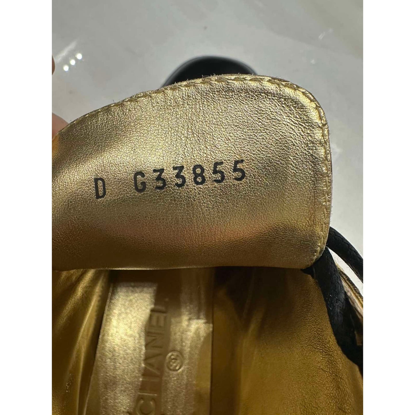 NWOB CHANEL Interlocking CC Logo Gold Leather Combat Boots Sz.40.5 pre-owned