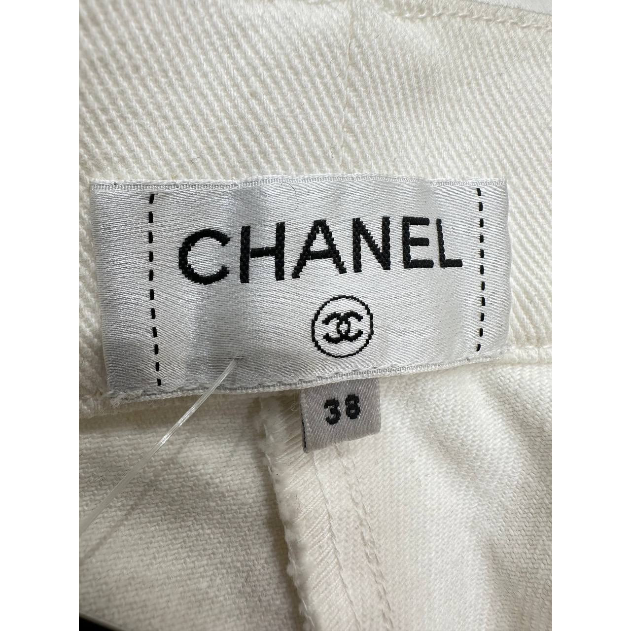 Elegant Chanel White Cotton Globalization Pants - Size 38 Pre-owned
