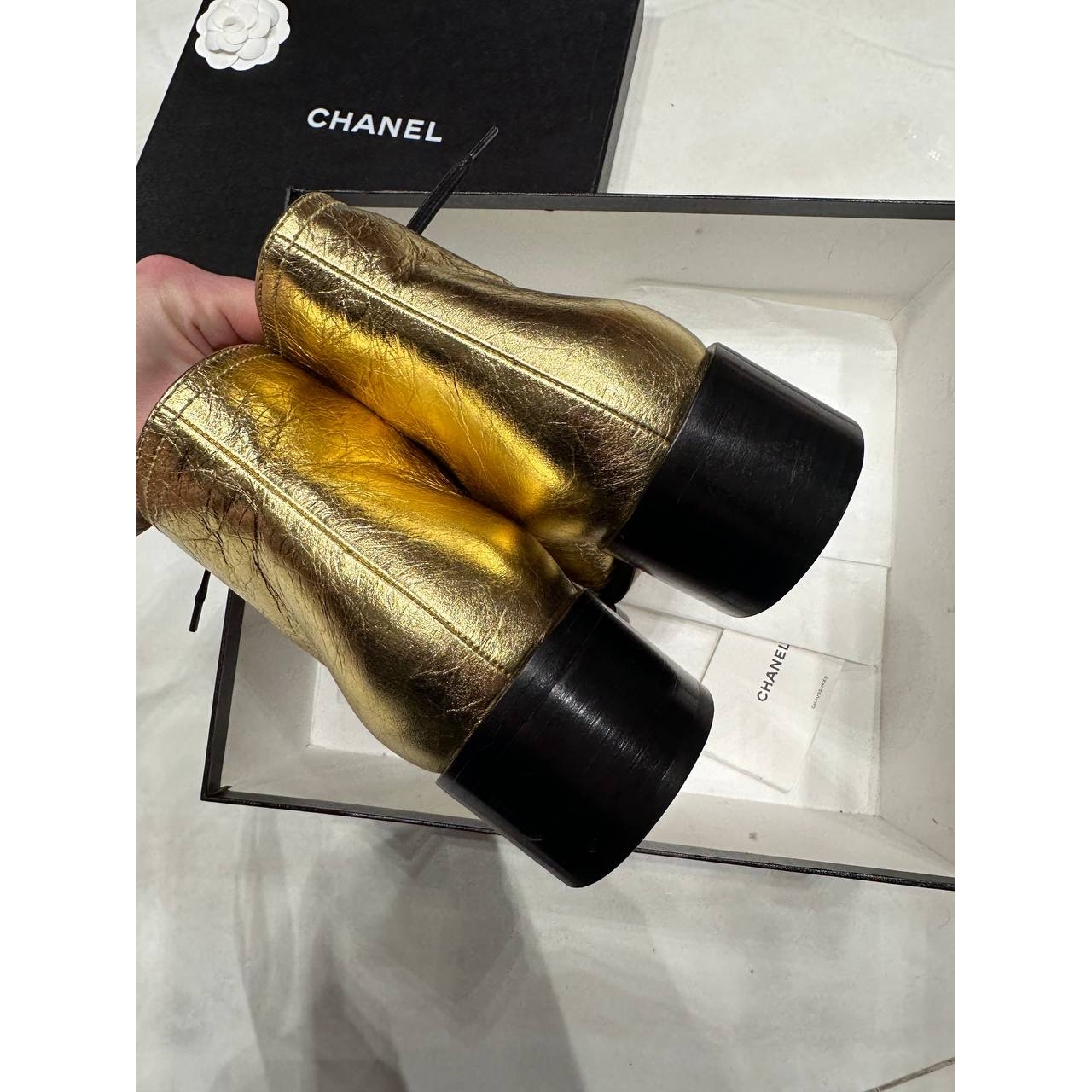 NWOB CHANEL Interlocking CC Logo Gold Leather Combat Boots Sz.40.5 pre-owned