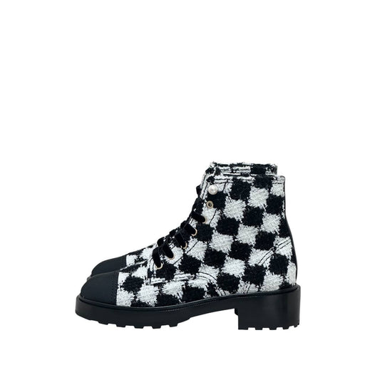 NWOB Chanel Grosgrain Tweed Combat Boots - Sz 41Pre-owned