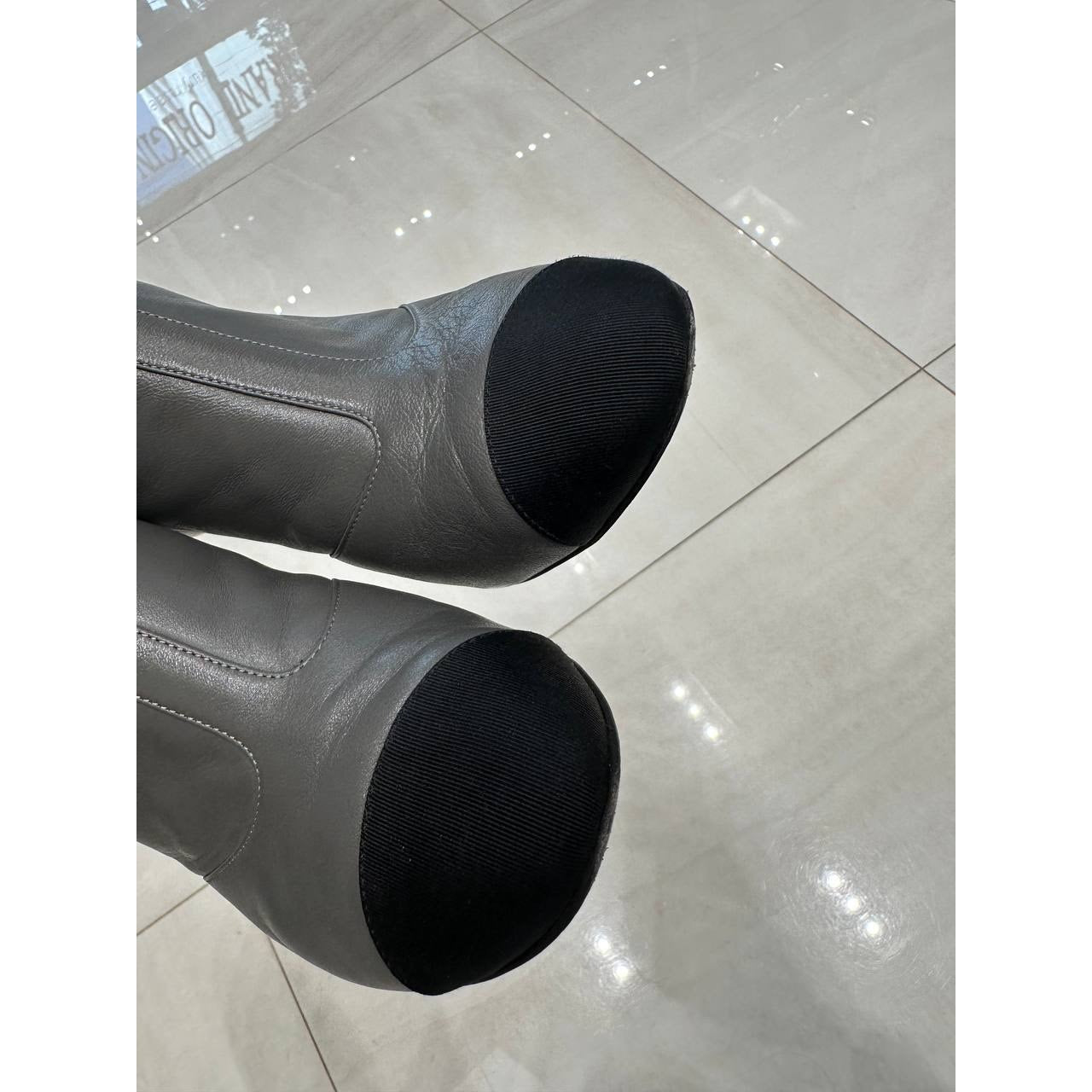 Chanel Gray Leather Ankle Boots Sz.37.5 Pre-owned