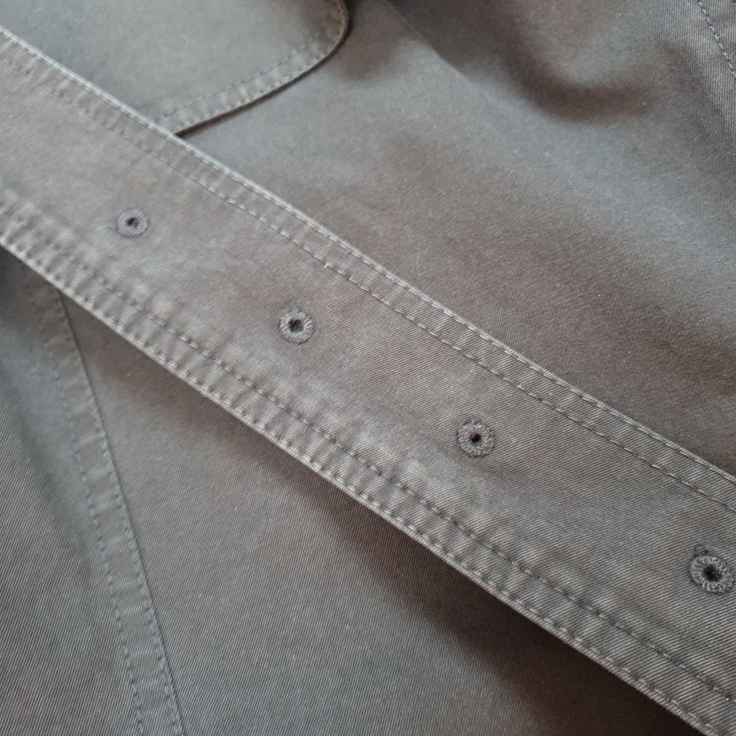 Burberry Black Double Breasted Trench Coat - Size 40 Pre-owned