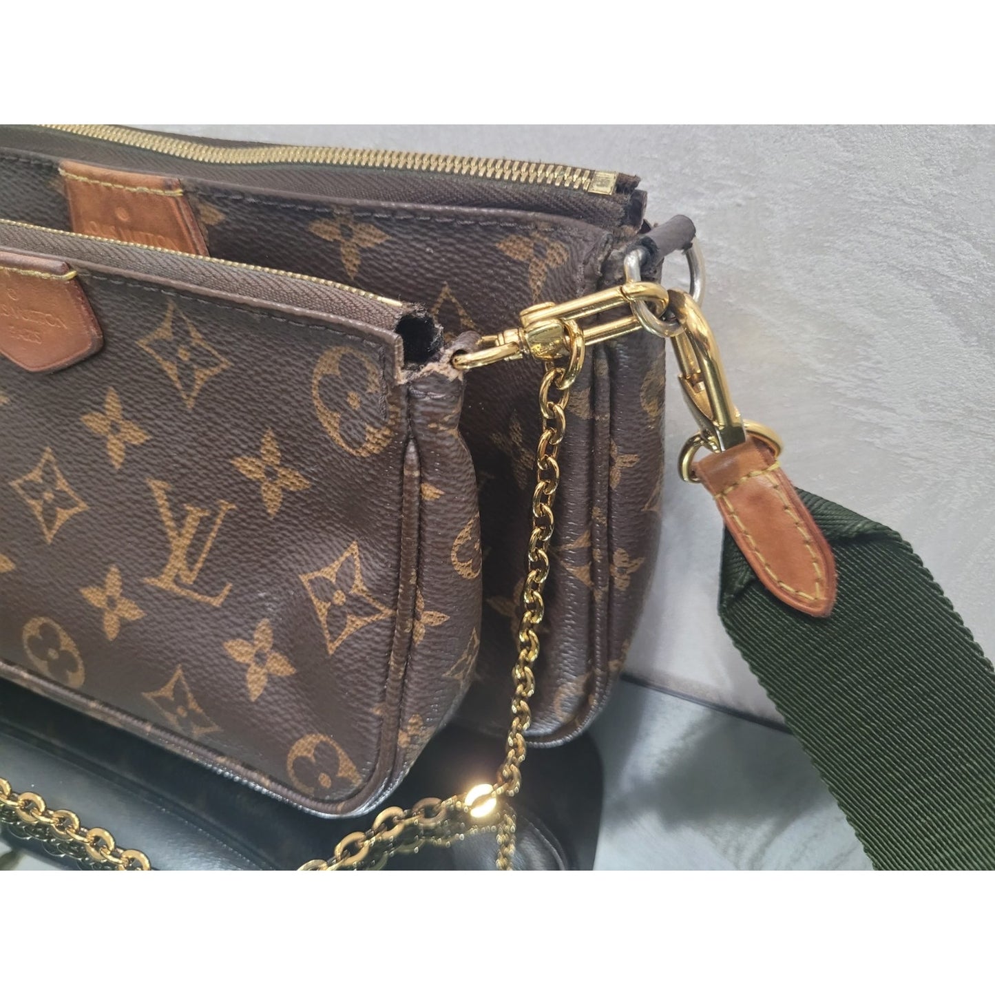 Louis Vuitton Multi Pochette Accessoires Crossbody Bag pre-owned