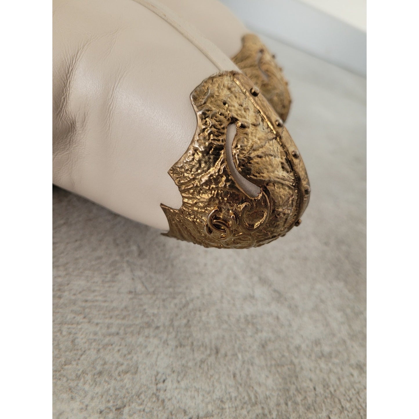 Chanel Beige Leather Paris Dallas Metal Cap Toe Thigh High Boots/Bootie Sz. 40 Pre-owned