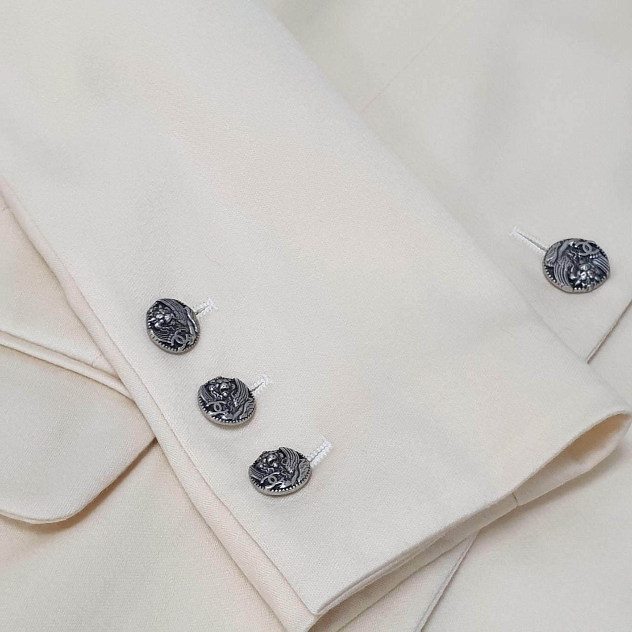 Chanel 98A CC Logo Buttons Jacket Sz. 38 Pre-owned