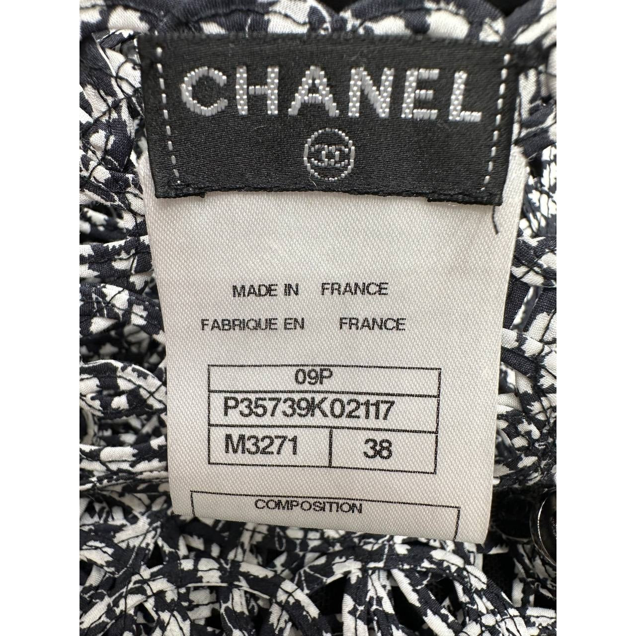 Chanel Black & White Lace Two-Piece Suit Sz.36 Pre-owned