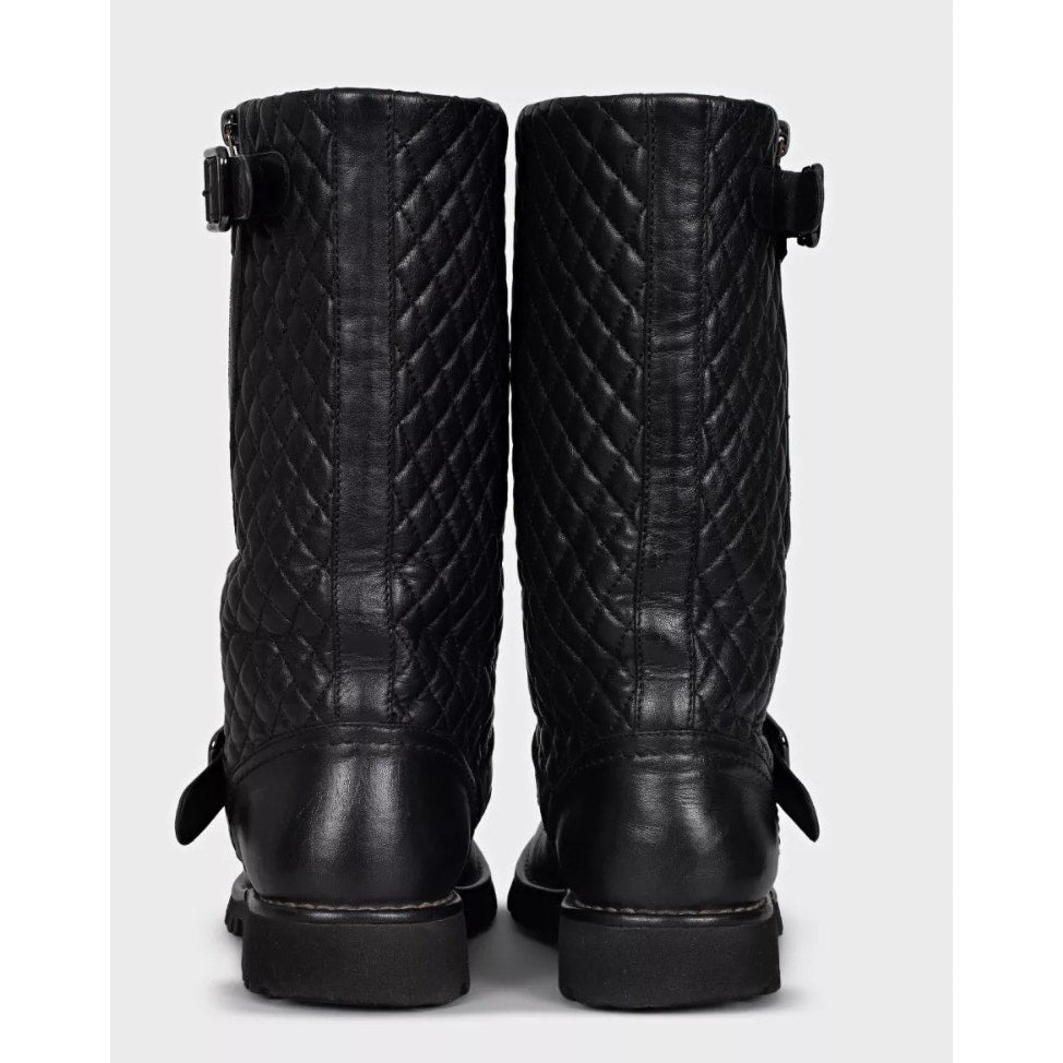 Chanel Black Quilted Leather Over-The-Knee Boots Sz.39,5 Pre-owned