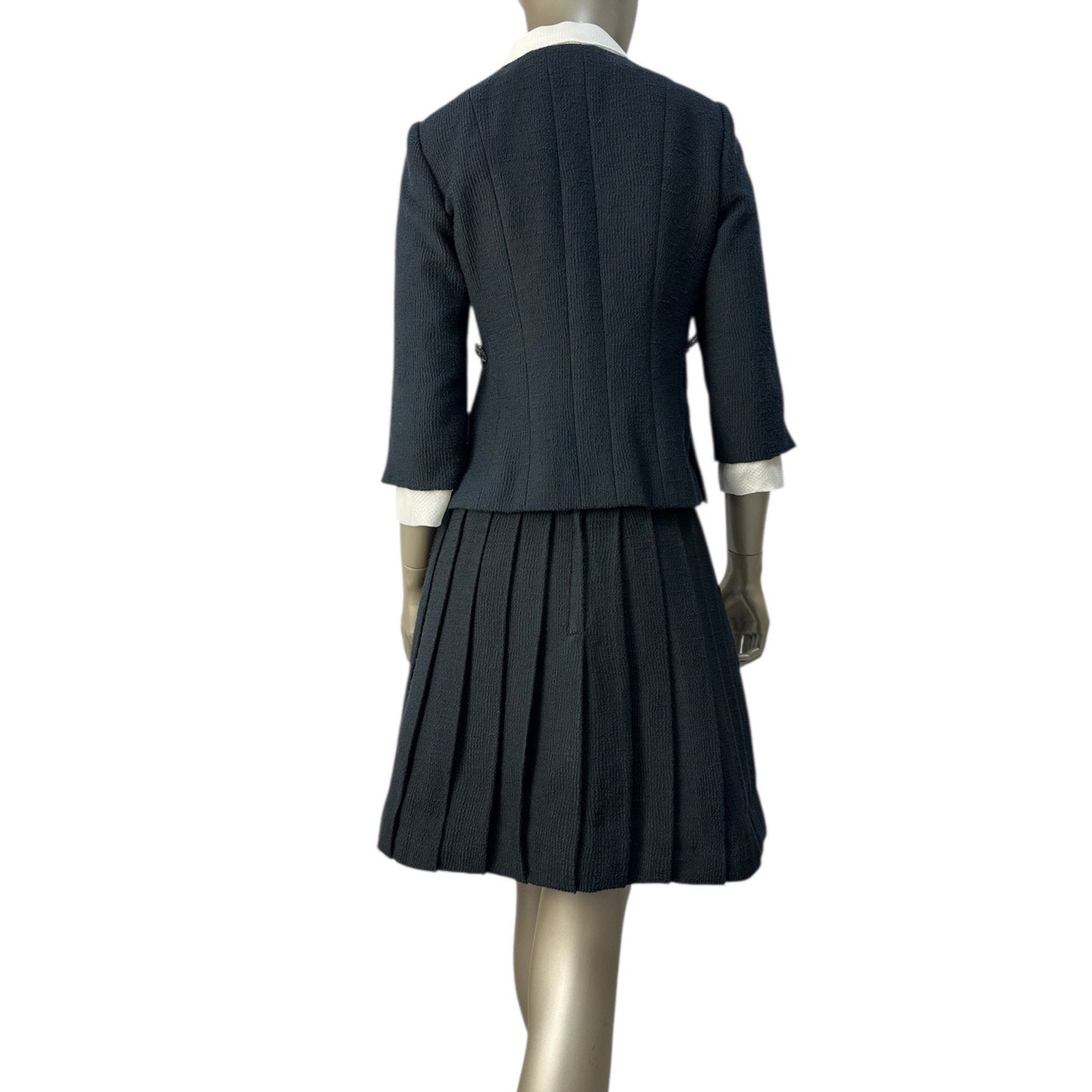 Chanel Spring 2010 Bow Skirt Jacket Suit Sz.36, Skirt Sz.38 Pre-owned