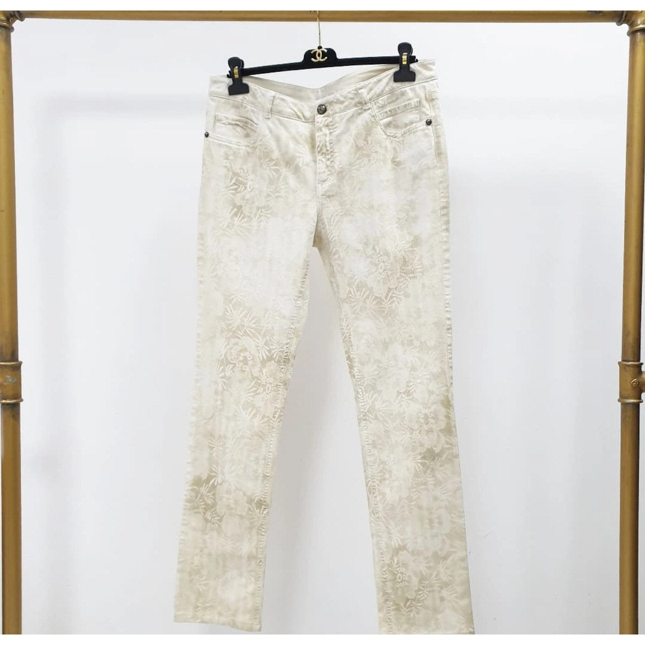 CHANEL Camélias Print Jeans Sz.44 Pre-owned
