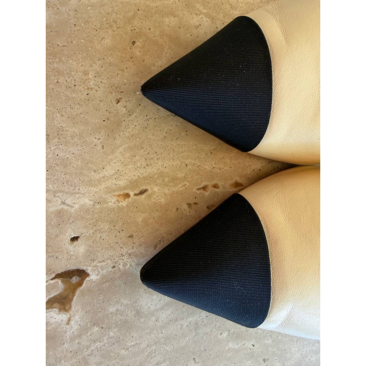 Chanel 2016 Cream Serpent Pearl Mules Sz.38.5 Pre-owned