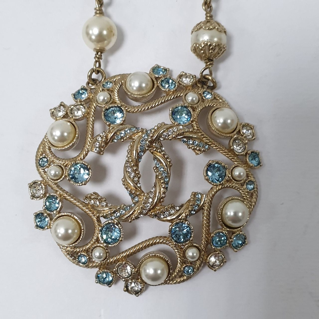 Chanel B19 Aquamarine Resin & Pearls Necklace Pre-owned